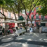 Serene Hideaway In Chiado